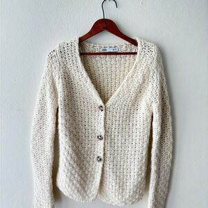 ZARA Women’s Chunky Knit Cardigan Sweater Size S Ivory Cream Button Front Cozy